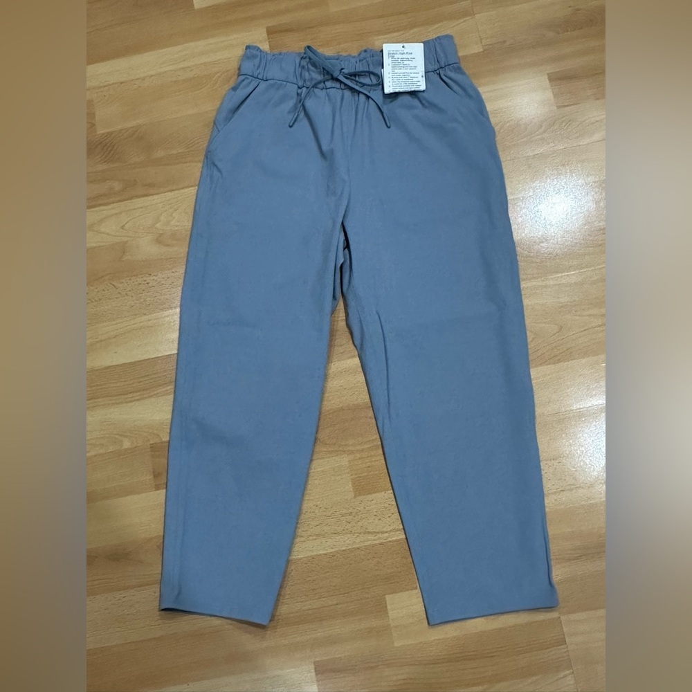 Brand New Lululemon Stretch High-Rise Crop Pants